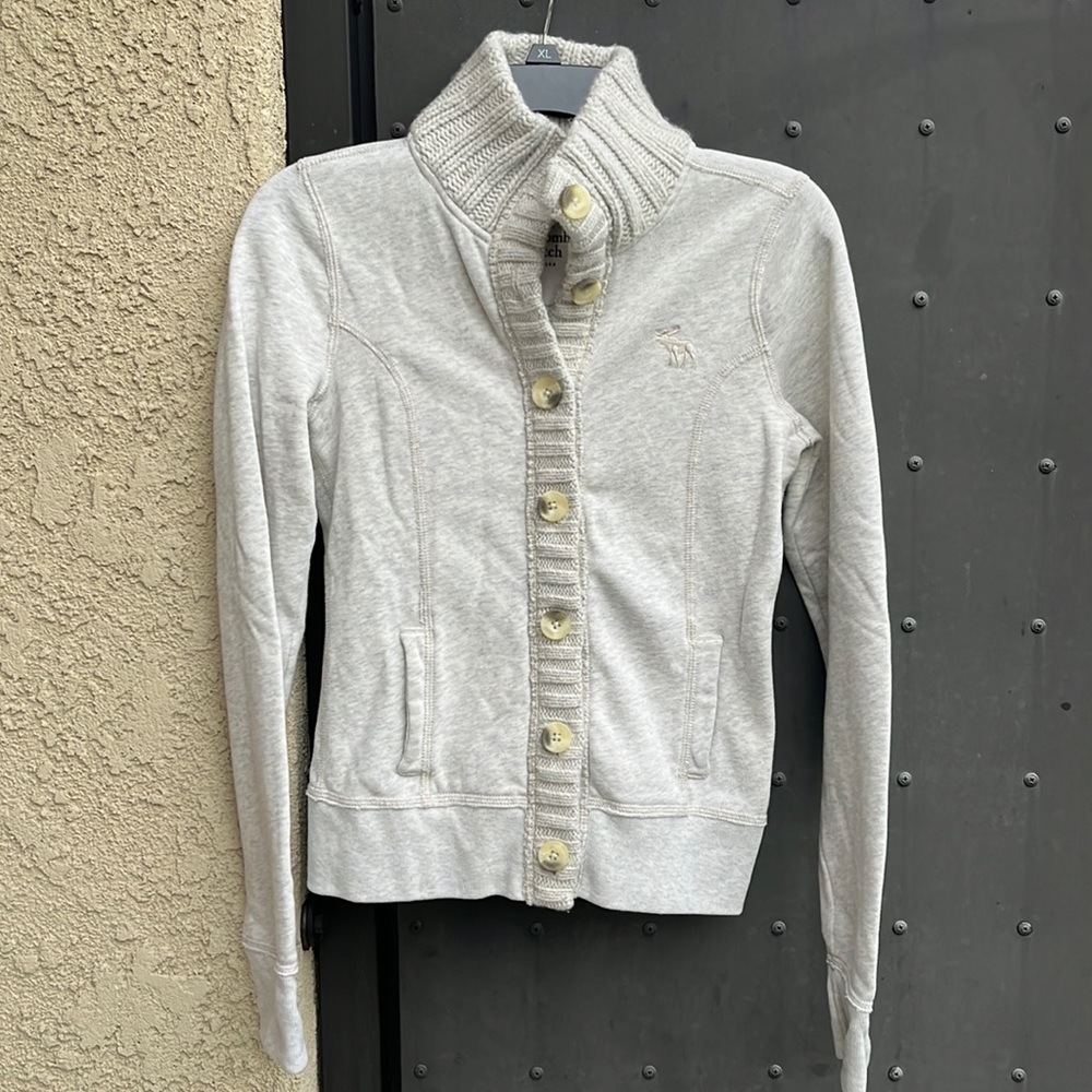 Womens Abercrombie sweater